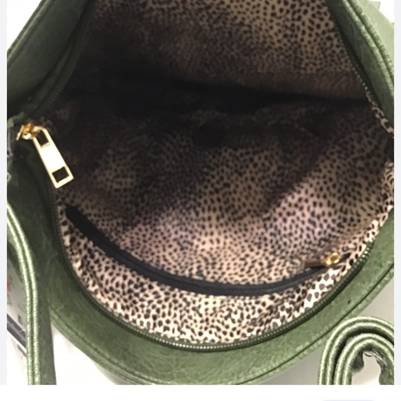 Malibu Skye Olive Green Vegan Leather Crossbody Bag - Picture 5 of 8